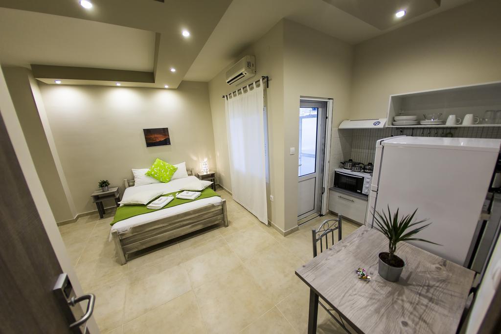 Zonita Guest House ネア・プラギア エクステリア 写真